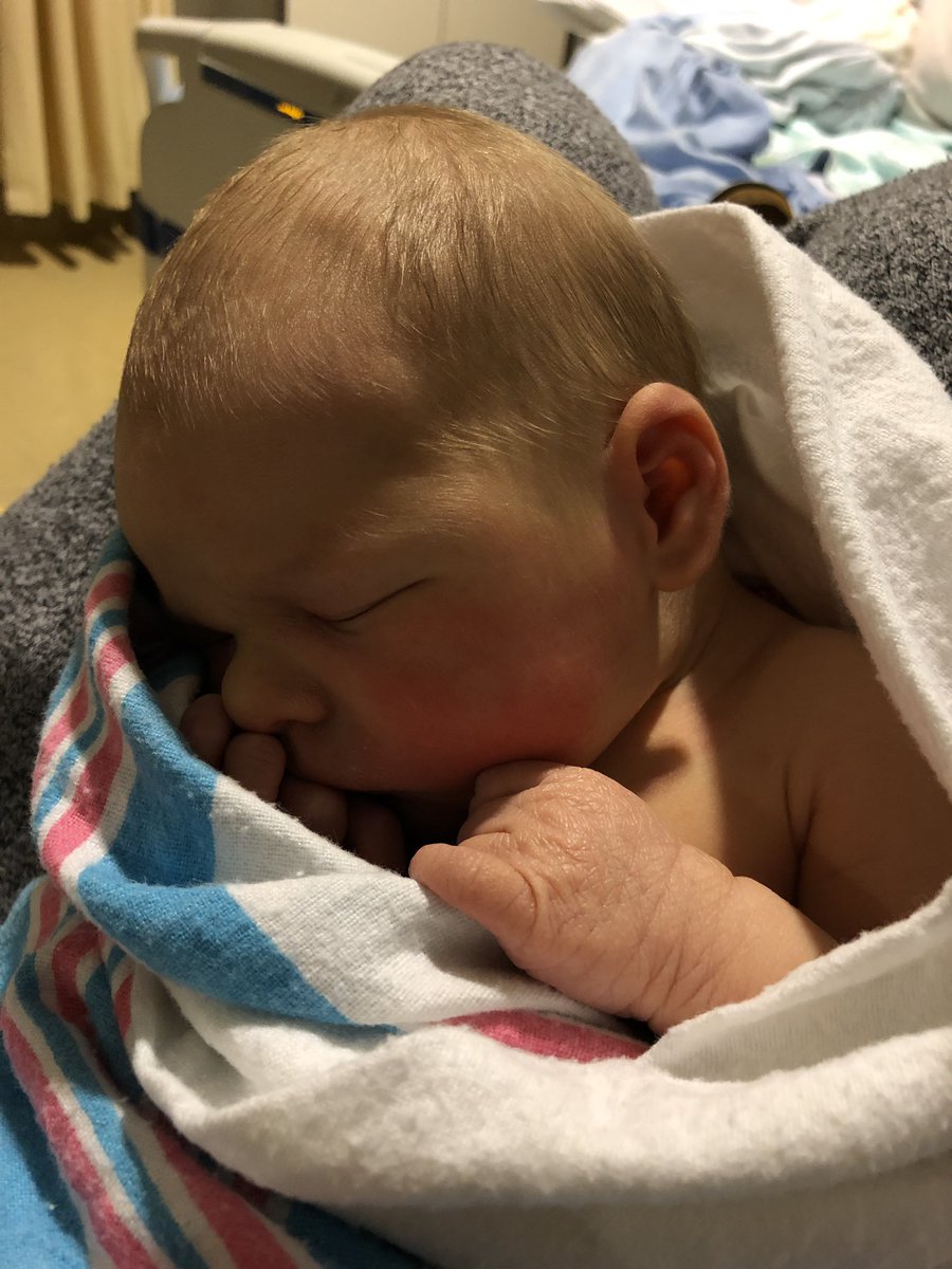 Pilon89's tweet image. He’s finally here - January 8th will forever be the best day of mine and Jess’s life thanks to this bundle of love. Our hearts couldn’t be more full. 💚