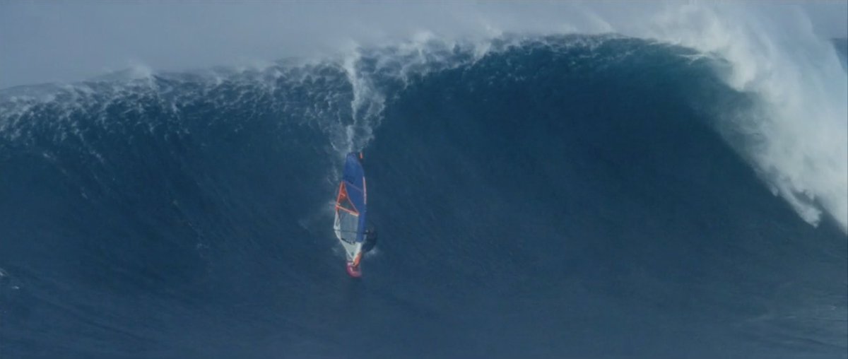 Continentseven's tweet photo. Monster wave windsurfing action from Jaws (Peahi), Maui. Watch the #simmerstyle riders Camille Juban, @rudycastorina & Kai Katchadourian @flykatcher in huge waves https://t.co/BJZNroqKie #windsurfing #extreme #adrenalin #swell #waves #jaws #peahi #Maui https://t.co/GpzitJqhRE