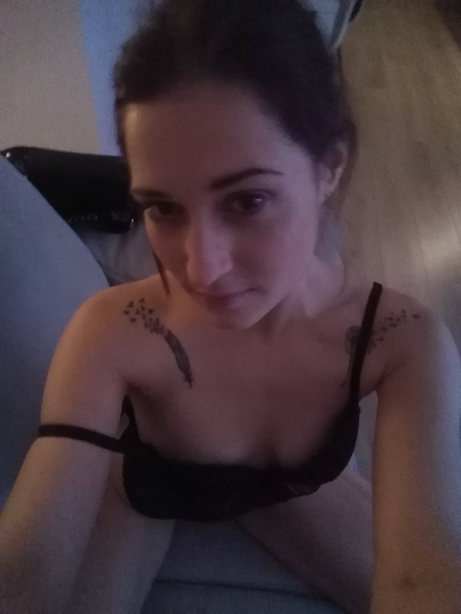 Play time! You in? 😈 https://t.co/6ollzHCZWB