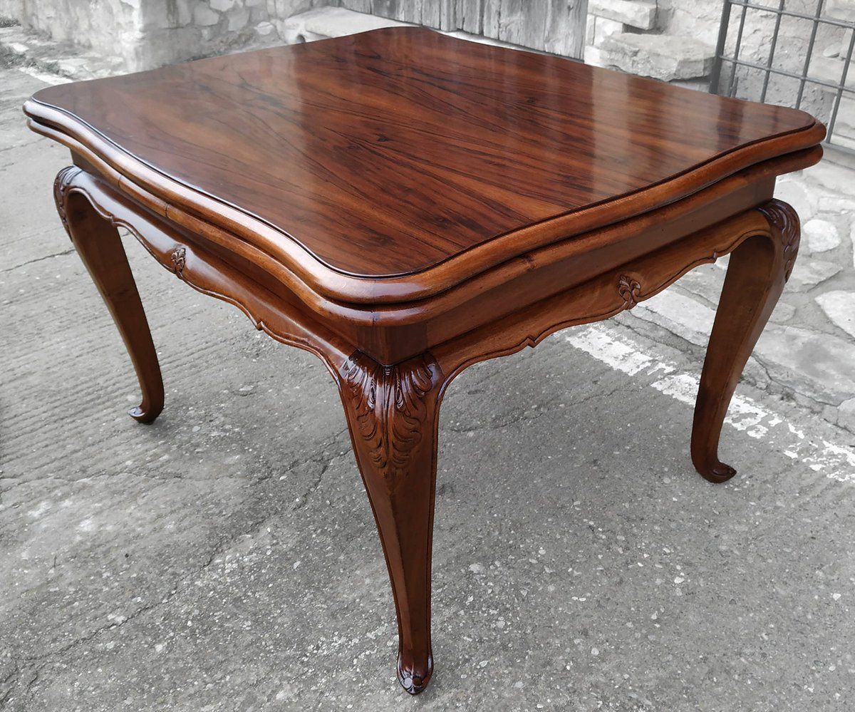 antic58BCN's tweet photo. Restauración de una mesa de comedor de nogal... https://t.co/t3HKyGQ7iG