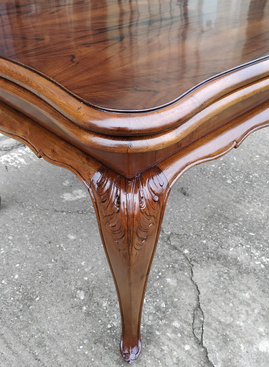 antic58BCN's tweet photo. Restauración de una mesa de comedor de nogal... https://t.co/t3HKyGQ7iG