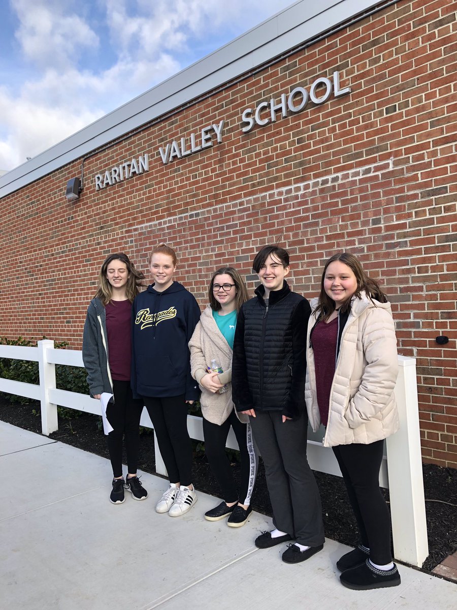HazletMiddle's tweet photo. Thank you Raritan Valley School for committing to kindness! #Commit2Kind @commit2kind #HazletProud #choosekind @RVS_Principal https://t.co/ToEnTd0PUr