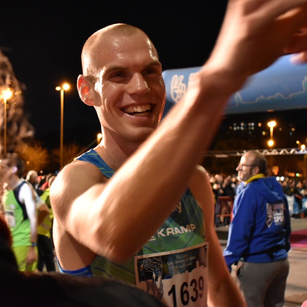 Wedstrijden, ik zou er de komende tijd een aantal lopen, met als doel??? Waar sta ik op 7 april aan de start? Lees hier mijn verhaal!
gertjanwassink.nl/nieuws/kiezen-…