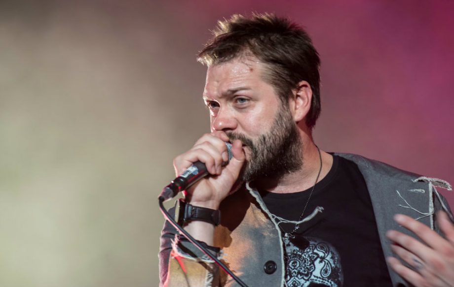 jomarkoff's tweet photo. Tom Meighan was born on January 11th, 1981 in Leicestershire, England.
He is a musician, best known as the lead vocalist for the rock band Kasabian. https://t.co/zxUBHHq1rR