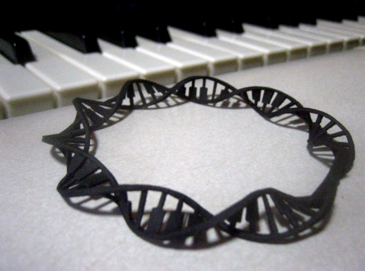 shapeways's tweet photo. This wildly creative shop by @asahidari twists objects into playful jewelry. https://t.co/eUAJ4wHTih https://t.co/VvULrXcpN9