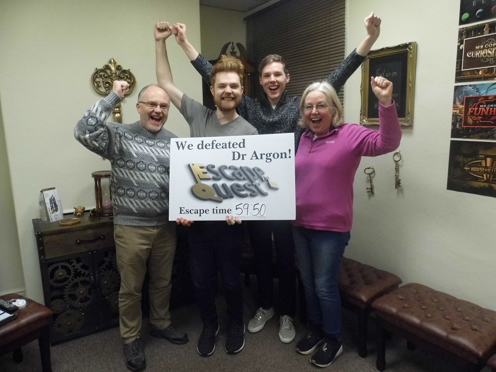 EscapeQuestUK's tweet photo. With a nerve wracking ten seconds remaining this awesome team saved the world from the evil Dr. Argon putting an end to his dastardly plans by destroying #The13thElement.
Can You Escape?
https://t.co/FPmuEbAMuY https://t.co/NNNy6GqxFy