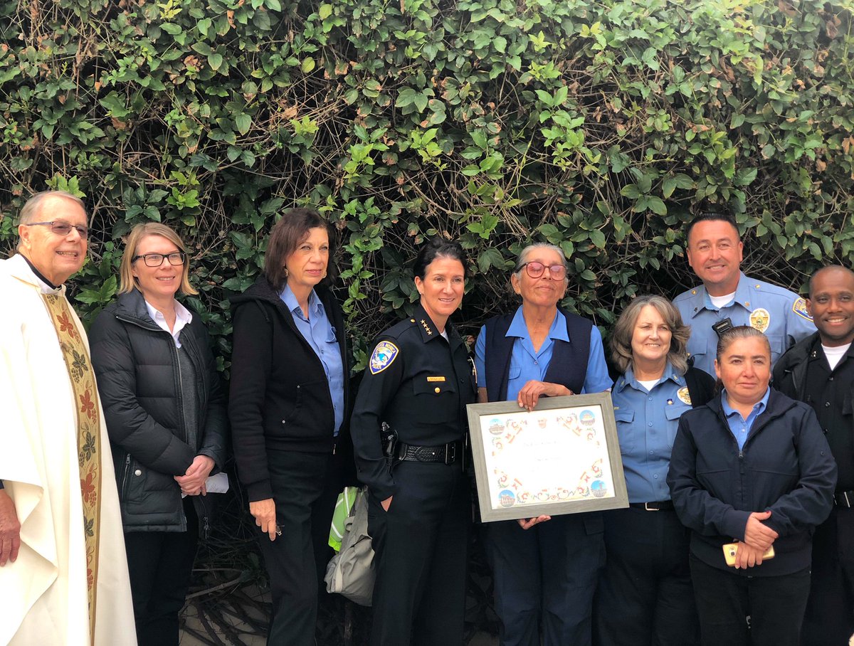 Thank you Teresa Perea for your extraordinary service and love! Thank you <a href="/SantaMonicaPD/">Santa Monica Police</a> for your support this morning and always. We love our #community @msgrLloyd <a href="/SMMirror/">Santa Monica Mirror</a> <a href="/santamonicacity/">City of Santa Monica</a>