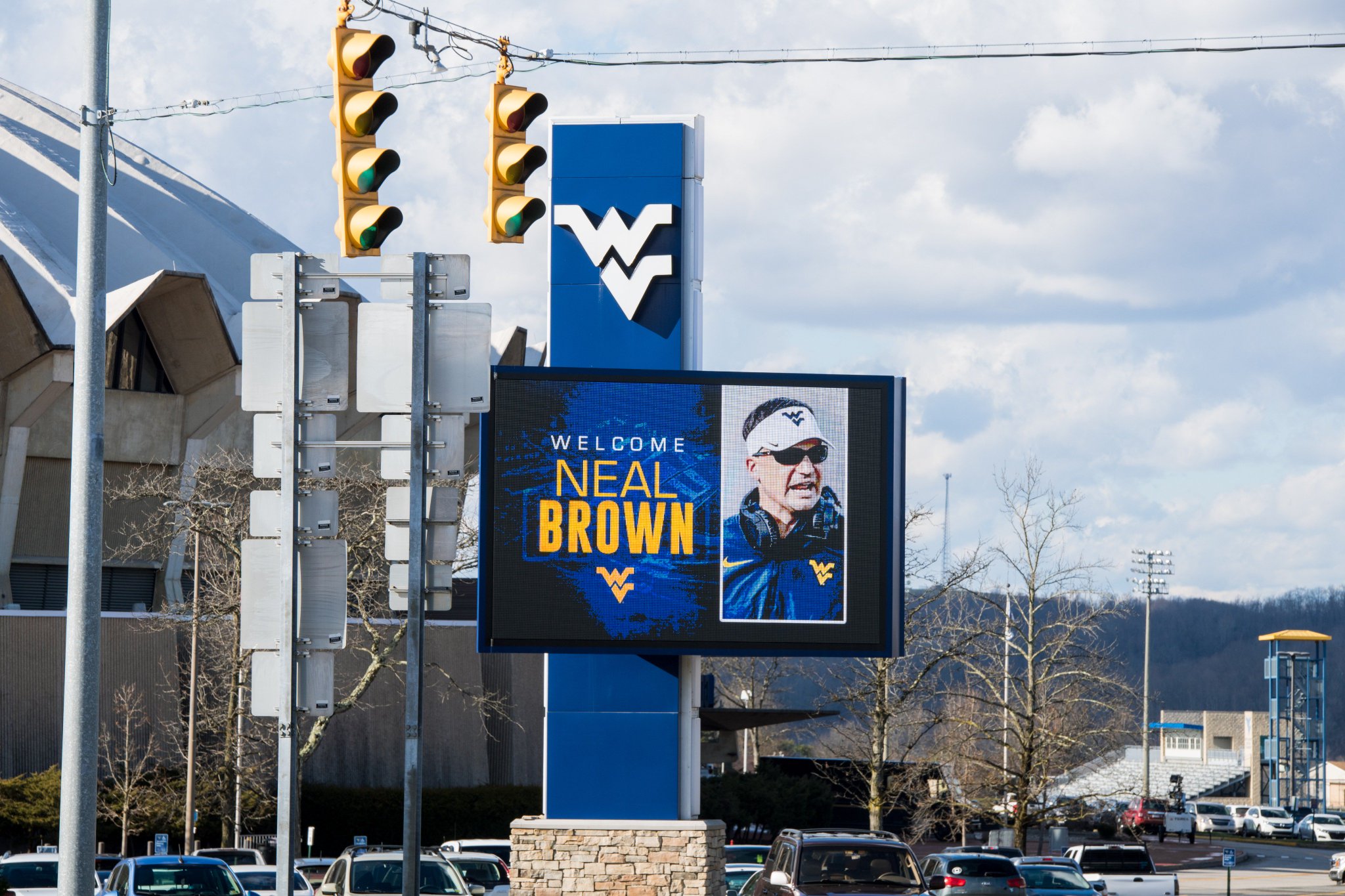 west-virginia-football-on-twitter-mountaineer-fans-coach-nealbrown