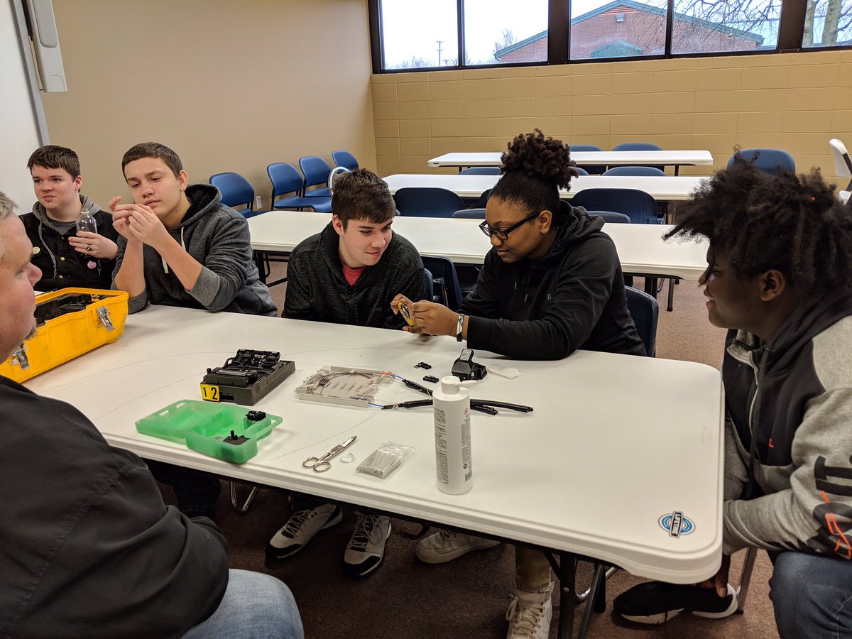 SuptACollins's tweet photo. Excited for the upcoming event on 2/28, IT Matters @wkttelcom with @MLRamage from @MurrayStateTSM and Mr Voss of @WKCTC. Great partners and working with @4riversCA cooperative learning projects through #NSFY Grant. #PurchaseADD #AmGrad #FantasticVoyage #AnchorStrong https://t.co/d377uHFj6b