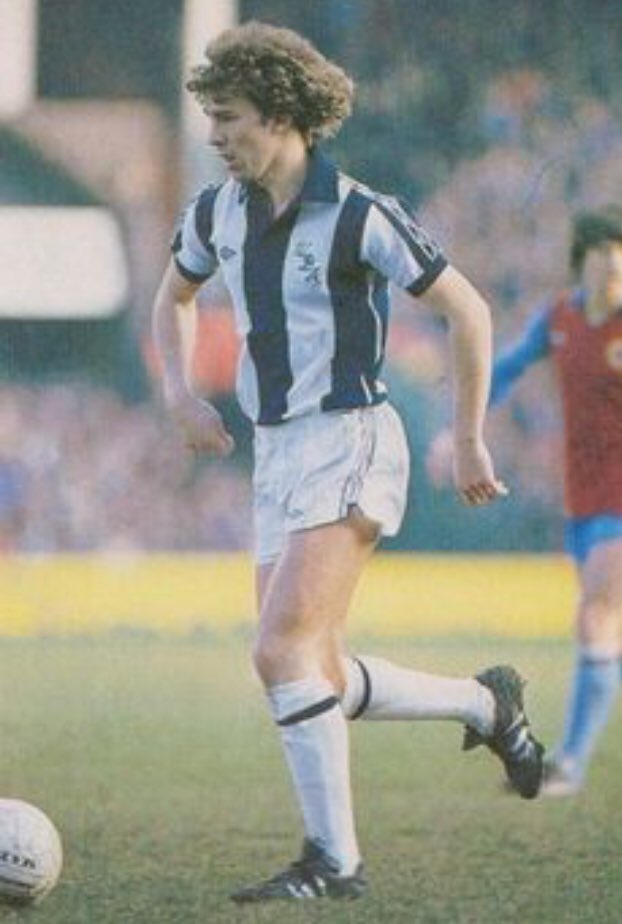 Happy 62nd birthday Bryan Robson...
The most complete footballer to don the famous stripes..       