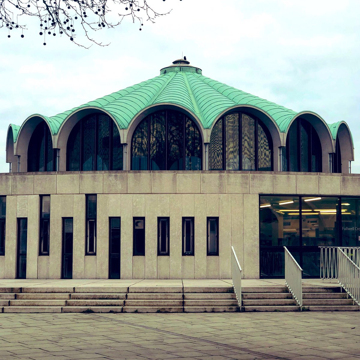 BarbicanL's tweet photo. When getting stuck in the traffic proves to be a win #FullwellCrossLibrary #FredderickGibberd https://t.co/eMNsctFFxQ