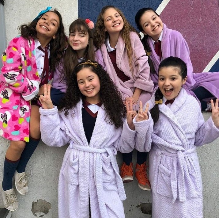 MAVIEMALU's tweet photo. Sextou com as meninas 💖 https://t.co/hSibikJ8F5