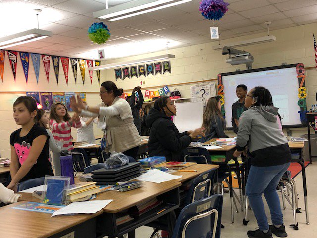 MahindraRock's tweet photo. 3rd G S's in Mrs. Rios's class loving Kagan Math! @EPICatEttrickES #oneccps @MsMeganBottoms https://t.co/vvI7AVNF8u