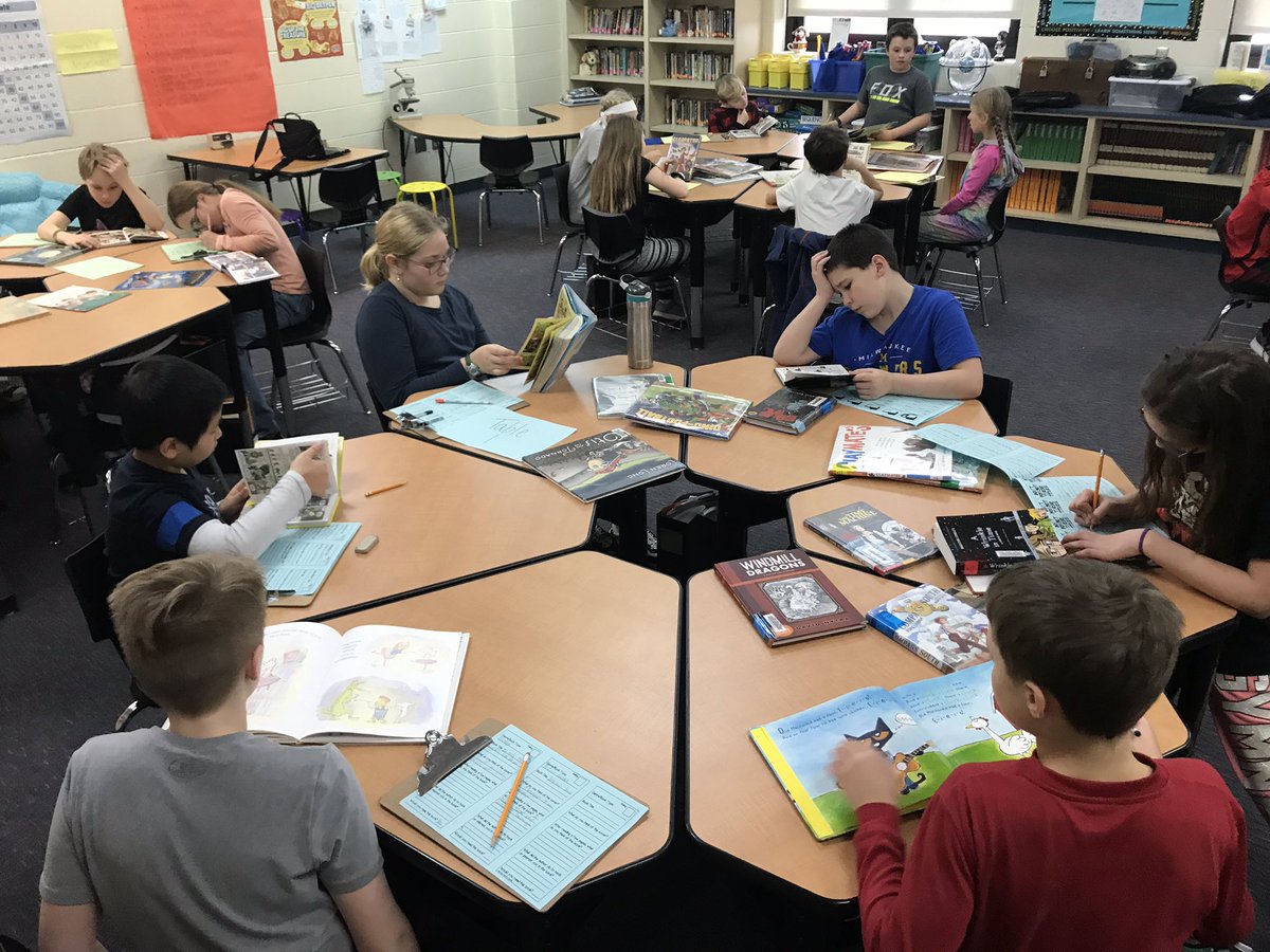 erin_mumma's tweet photo. More examples of literature in action. A Liter-a-Tour for 4th and 5th grade students. #marymorganrocks #lovereading #loveourstudents https://t.co/oo4mIYwTj9