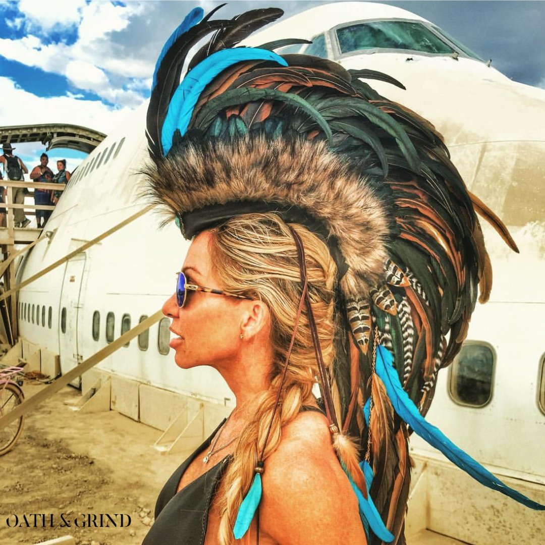 Susanhoff's tweet photo. #FBF Burning Man 2016! Fire, lights, music & pure magic!
#burningman2016 #brc2016 #bigimagination747 #oathandgrind #featherdress #burningman #warrior https://t.co/hG0yK0q9vF