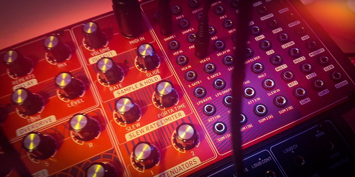Taibhseil's tweet photo. It's Friday!!! Synth Time ๐น๐ป
#synthwave #music #EDM #EDMMUSIC #synth #electronicmusic #Studio #synthrecording #synthersizer #patching #behringer #neutron #NewMusicFriday #newmusic #lovemidi https://t.co/sE1QCwcp9P