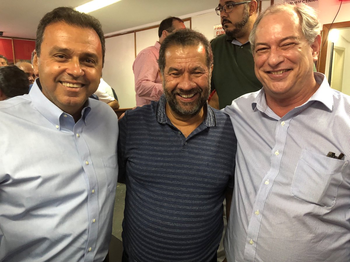 Carlos Eduardo on Twitter: "No primeiro dia do Encontro Extraordinário do  PDT no Rio de Janeiro com o presidente do partido, Carlos Lupi e Ciro Gomes.…  https://t.co/OOVrelXKUu"