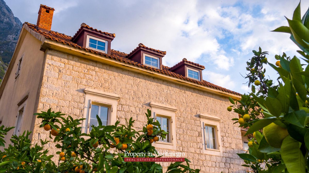 Authentic Old stone villa next to the sea. #realestate #authentic #property #propertyinmontenegro #montenegro #ROI #investment #investments #nato #realestateagent #realestatebroker #realestatedeal #invest #house #houseforsale #buyhouse #dreamhouse #friday
propertyinmontenegro.com/authentic-old-…