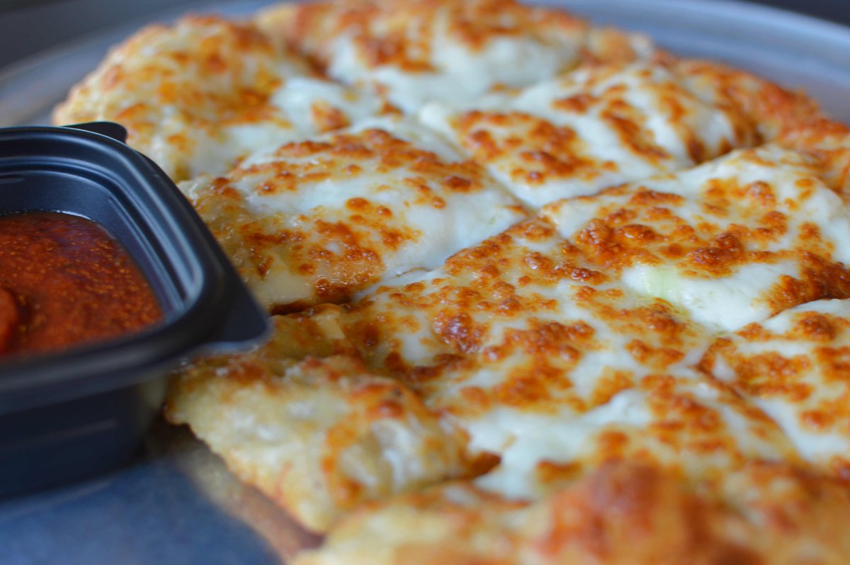 Dig into this little piece of cheesy heaven. 🧀😇#cheesybread
