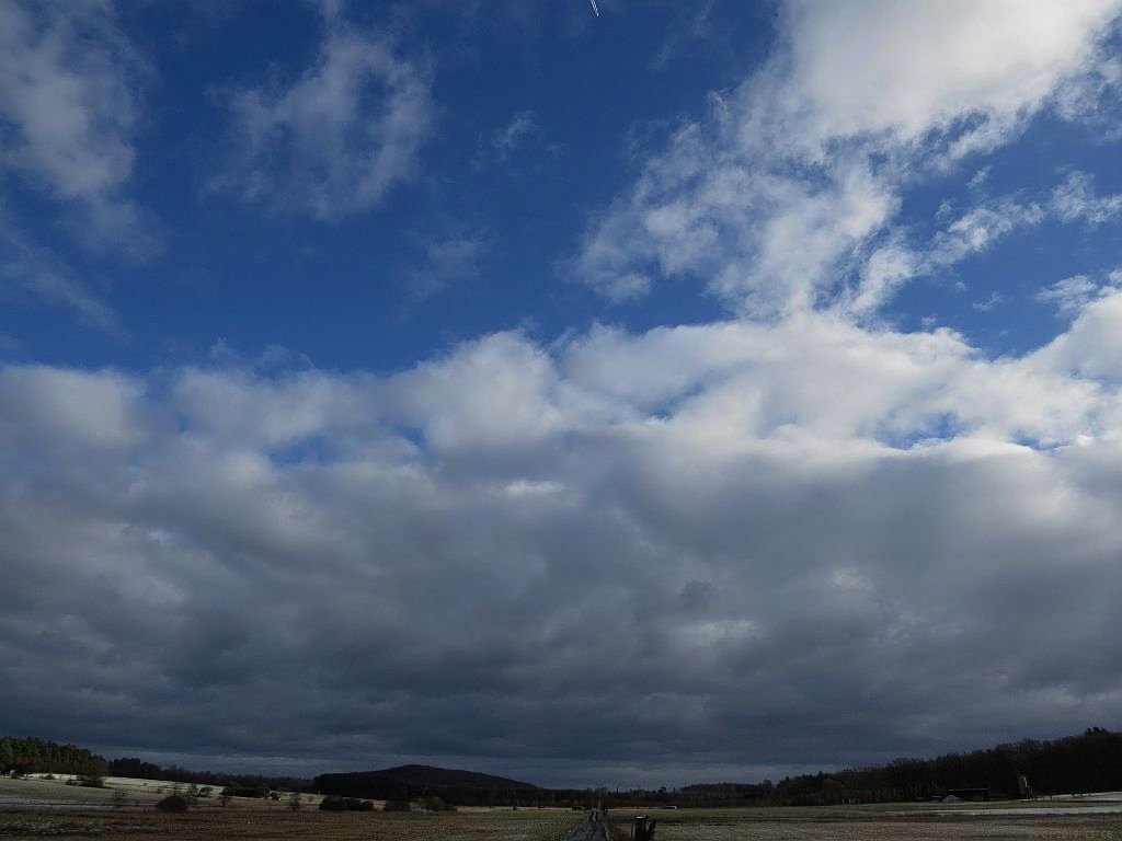 beingmyself_25's tweet photo. #Chemtrails #AerosolAssault #Aluminium #Barium #Stronthium    #Sulphuricacid #CHAFF #WeatherModification #GeoEngineering #HAARP    #Nexrad #Fallstreak #SRM #PolymerFiber #CloudSeeding 09.01.2019  #SkyOverGermany https://t.co/ceTuKUbkxz