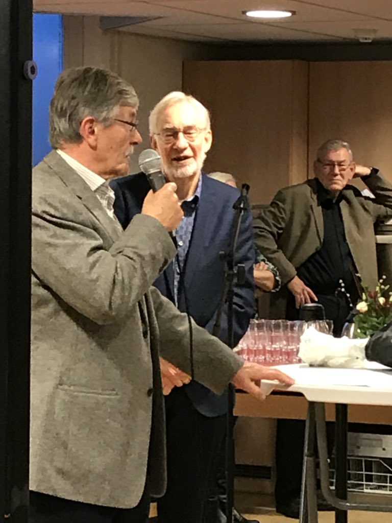 GeaHofstede's tweet photo. Nieuwjaarsreceptie #Dorpshuis #Rheden druk bezocht. Afscheid van Henk Welmers. Dank voor je inzet in de afgelopen jaren. https://t.co/YjBwVVsZl7