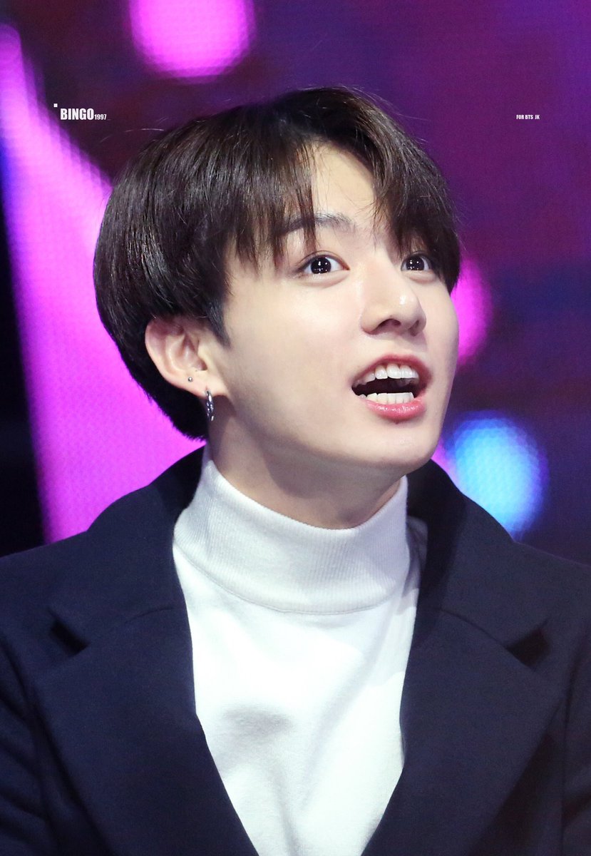 BTS_JKOOKIE__'s tweet photo. 💖🐰✨ https://t.co/ScGpVf1ofP