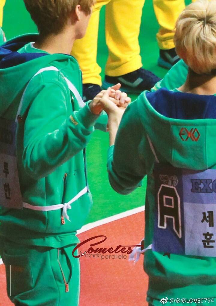 gypbbahh's tweet photo. ไม่ต้องรู้ว่าเราคบกันแบบไหน
ไม่อาจหาคำคำไหนมาเพื่ออธิบาย 🥰#7YearsWithHunHan https://t.co/kmveMAbwzu