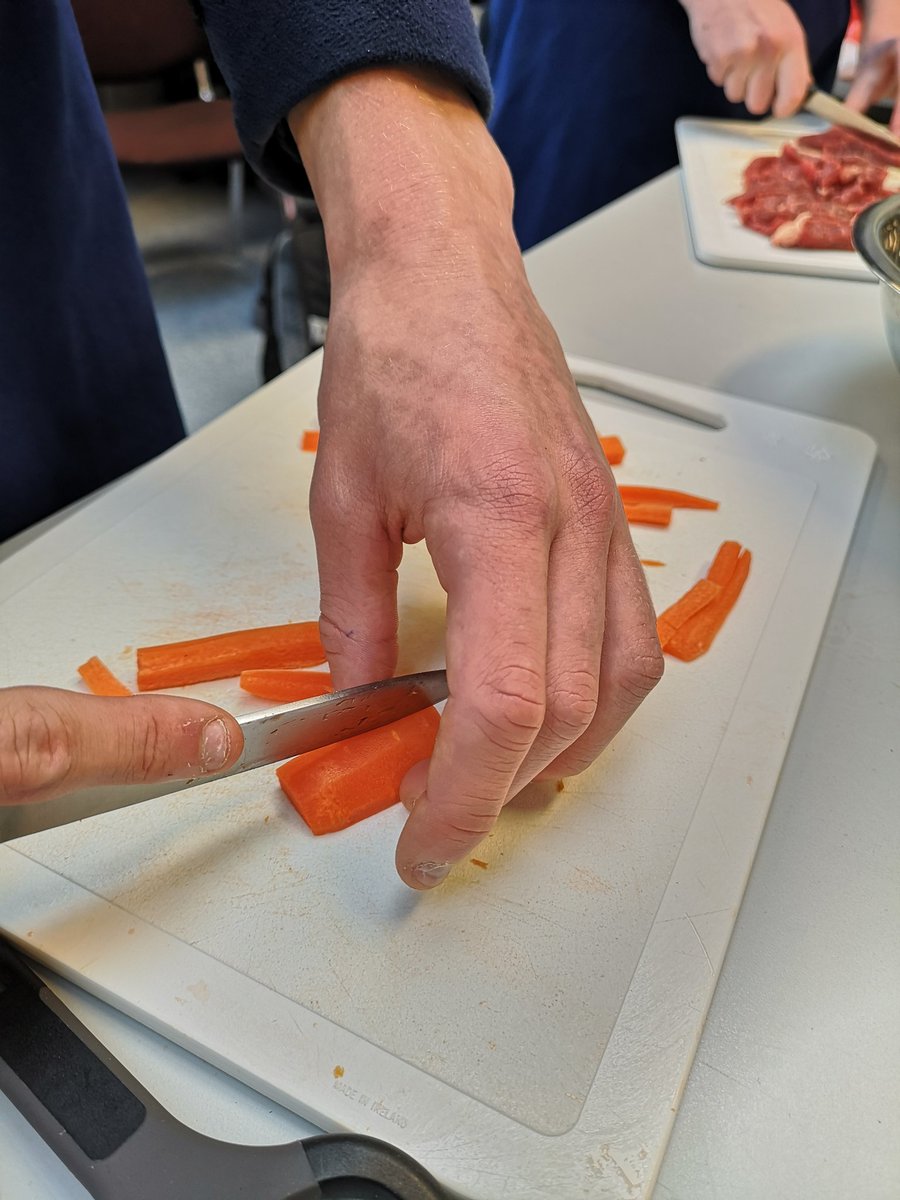 trionoidehomeec's tweet photo. 3rd years were very productive today making this iron rich beef and vegetable stir fry! Lots of valuable culinary skills developed. The delicious smells filled the corridor for the rest of the day 😍 Well done everyone! #HomeEconomics #Learningforlife #Healthyhomecooking https://t.co/AYYv2ti7Zm