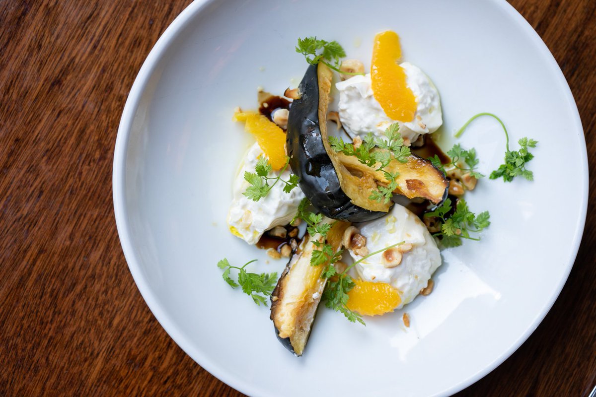 Rock Center Café tweet media