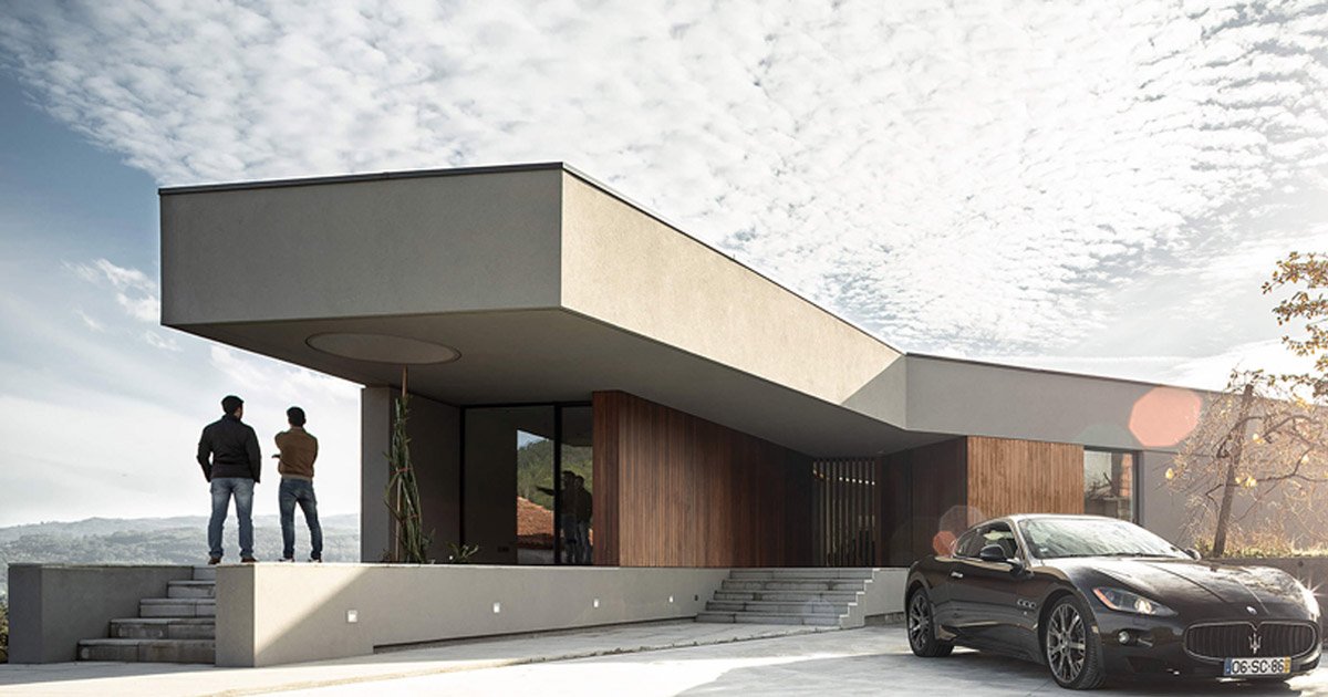 zoozocoarch's tweet photo. paulo martins constructs the GR house from irregular forms in portugal https://t.co/qUWmple1CU https://t.co/N75Nw86Y4N