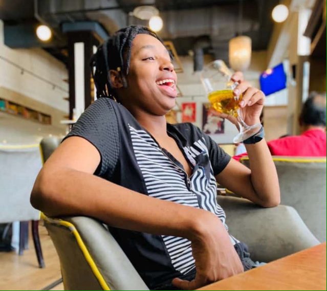 Mazithi_Zee's tweet photo. #RoastNomuzi what happened to Ifani's music career will happen to Nomuzi's career. Thul'ubheke 😂 https://t.co/c8BDPUGAcG