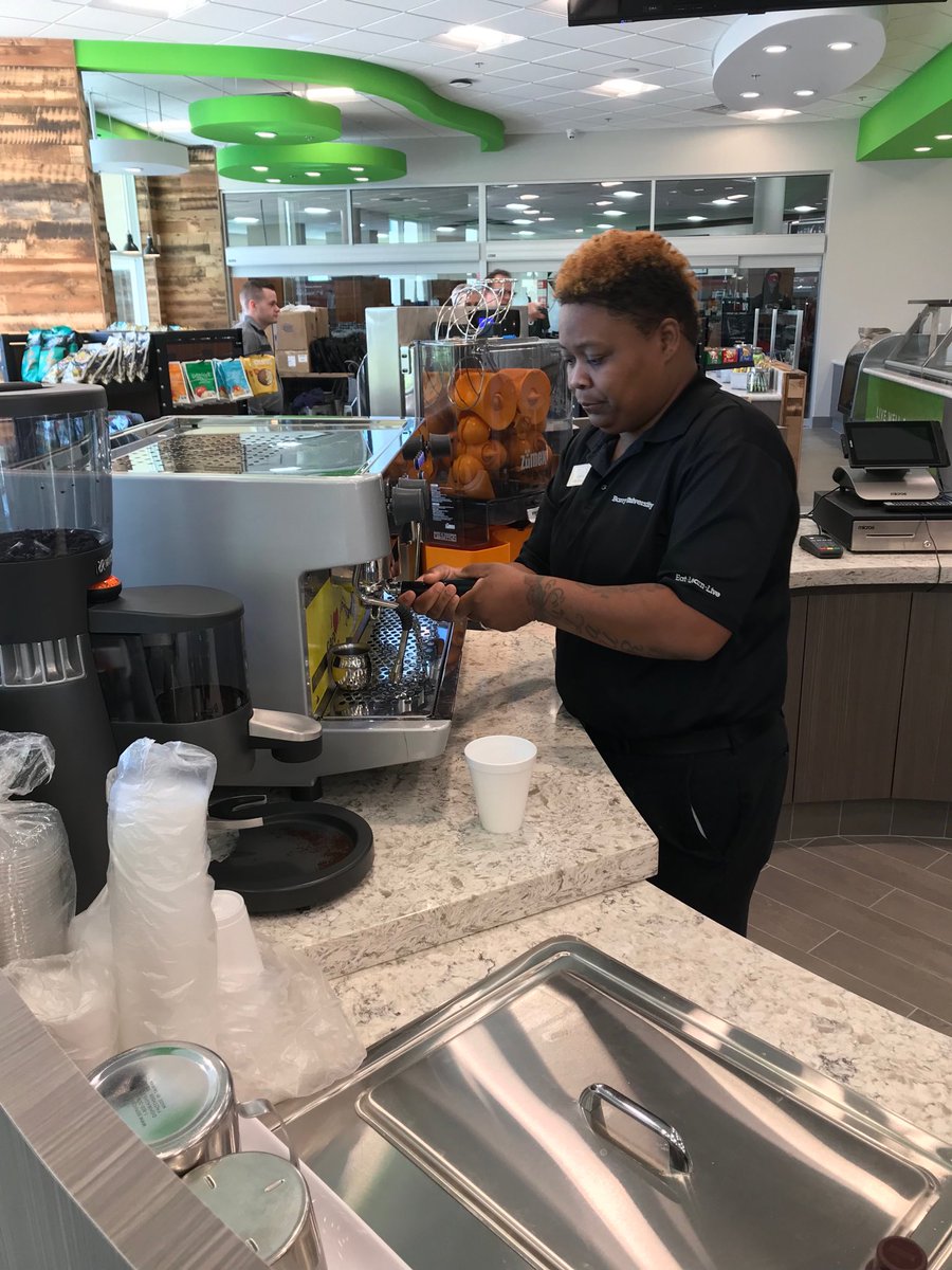#BarryU students. Union market opens on Monday. Grand opening Jan 17. Your favorite pastries are back. Also #BoarsHeadSandwiches  1st Café con Leche. Thanks ⁦<a href="/BarryUDining/">BarryU Dining</a>⁩