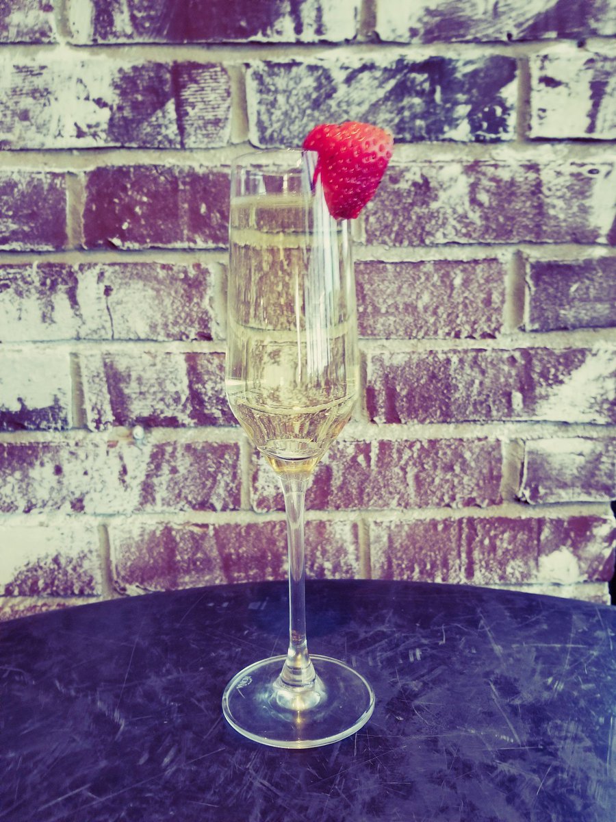 Three Course Fancy Brunch Saturdays and Sundays | 11:00AM - 3PM | $45 | Includes: A glass of G.H. Mumm Champagne or Apple Cider Mimosa | Runs through January 27th 

bit.ly/2sar5oS