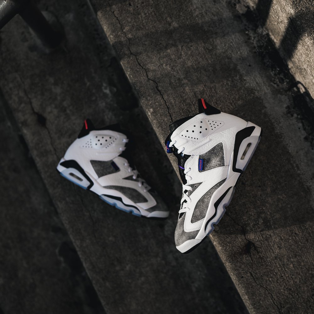 snipes_usa's tweet photo. F L I N T 
@Jumpman23 'Flint' VI Retro 
Available Online and In Stores 1/12 
#flint #ajvi #dark #concord #black #white 
https://t.co/sVwcrSiMCm https://t.co/m7E6lNYiZ5