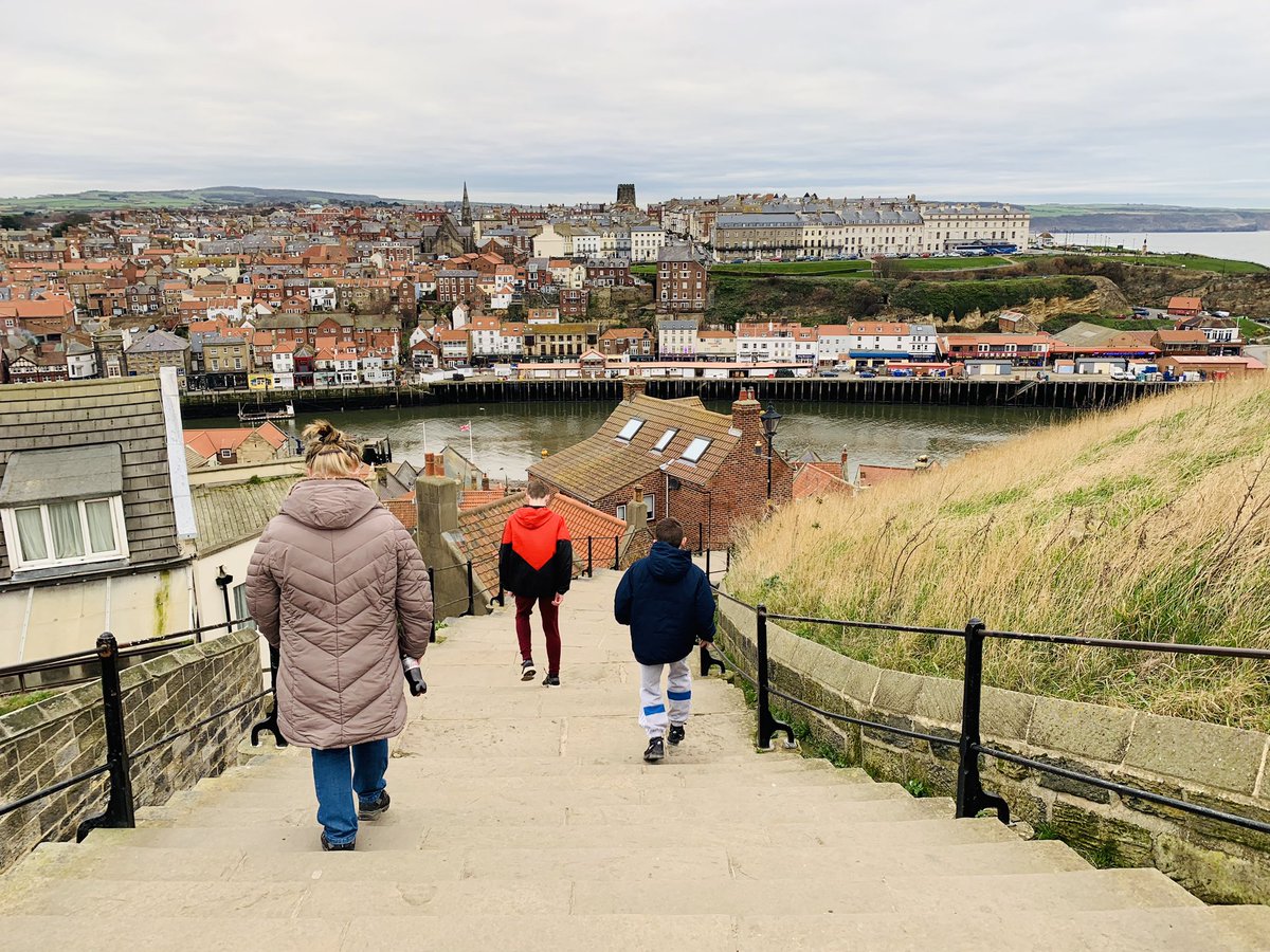 reintegreat's tweet photo. The importance of educational trips includes giving students the chance to build closer bonds with their classmates, experience new environments and enjoy a day away from the classroom. ๐โ
#Whitby #CaptainCooke #EndevourShip #Fun #Educational #199Steps #BuildingRelationships https://t.co/4gFhmWY89s