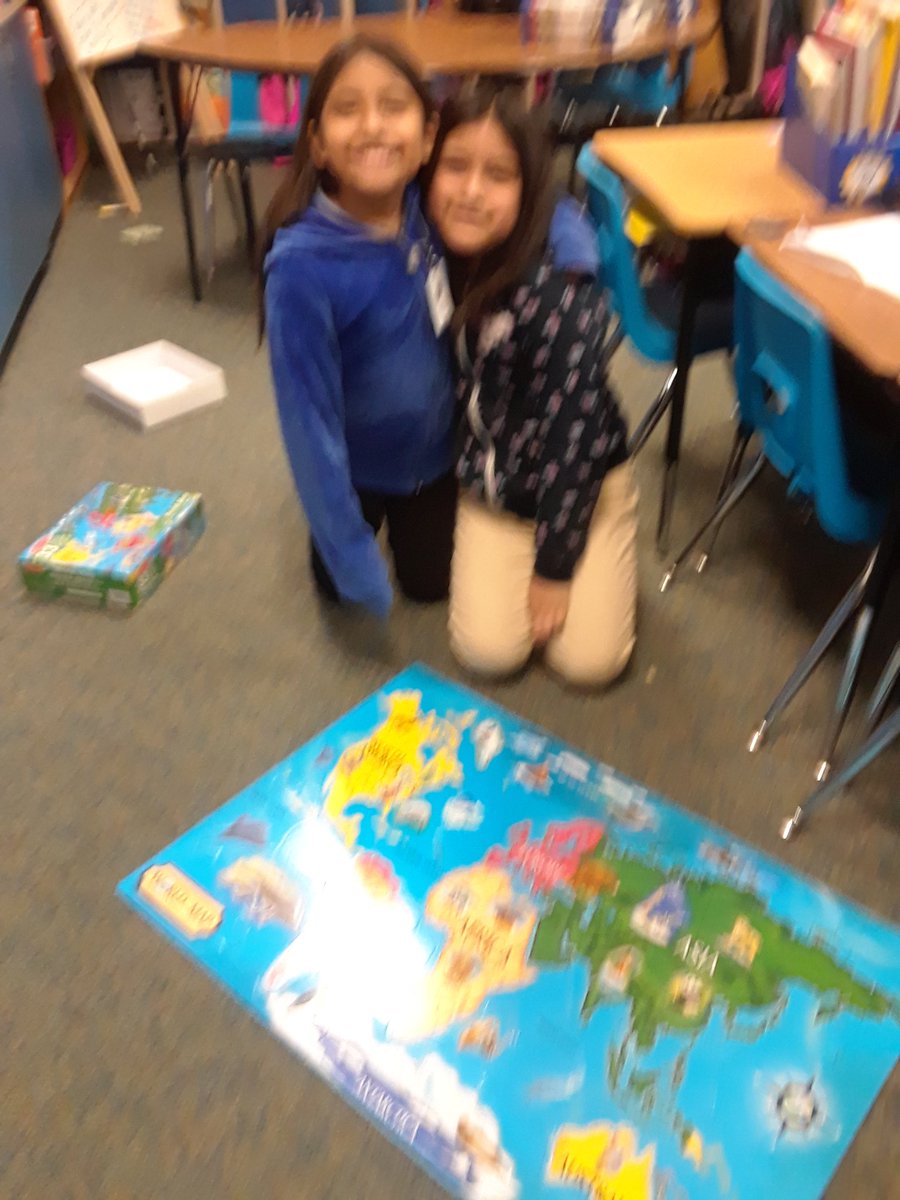 LisaPorter11's tweet image. We made it to FriYAY!  #puzzlemasters