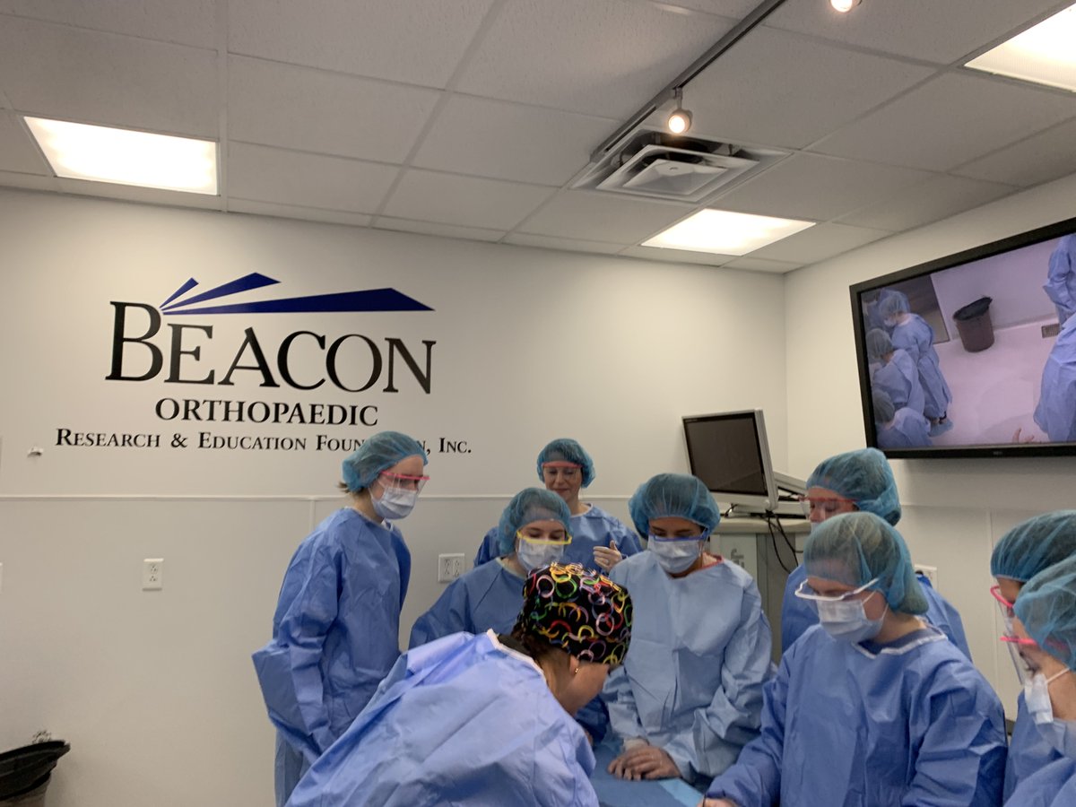 BeaconOrtho's tweet photo. Beacon's Foundation hosted @SummitCDS anatomy students for an upper extremity lecture and lab this past Wednesday! The program was lead by Dr. Mohab Foad and PA Brittany Stout. #handsonlearning #anatomystudy #orthoedu https://t.co/pA3pQGgPSP