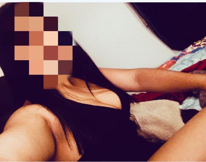 ArtEscorts's tweet photo. Conoce a Sara nuestra nueva escort , una chica amable y tierna. Dispuesta a complacerte. Por 350k la hora. 

Vende sus packs de fotos eróticas por 100k https://t.co/uAGT8nt5iy