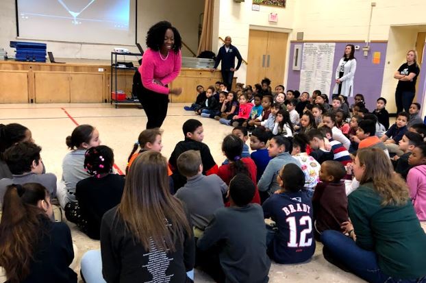 springfieldprep's tweet photo. #FridayFun at Springfield Prep! Dr. Shirae Leslie from FloDesign Sonics in Wilbraham joined our Community Meeting this morning and taught our scholars about the work she does with her team to fight cancer. Our #futurescientists had many questions for her! Thank you Dr. Leslie! https://t.co/nGFK6olOmu