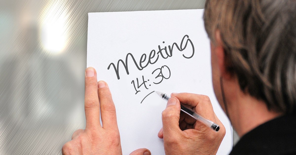 BBPartnerships's tweet photo. @doodletweet State of Meetings Report says 'Pointless meetings' to cost $541bn (@mbdyson @BBT_Online https://t.co/zWCvoqlZkO). 44% of respondents say the cost is no time for rest of their work. Bad for #travellerwelfare &amp; #goodemployerstatus. Time to #ThinkBig #ActSmart #MoveFast https://t.co/hYFwkuDeiS