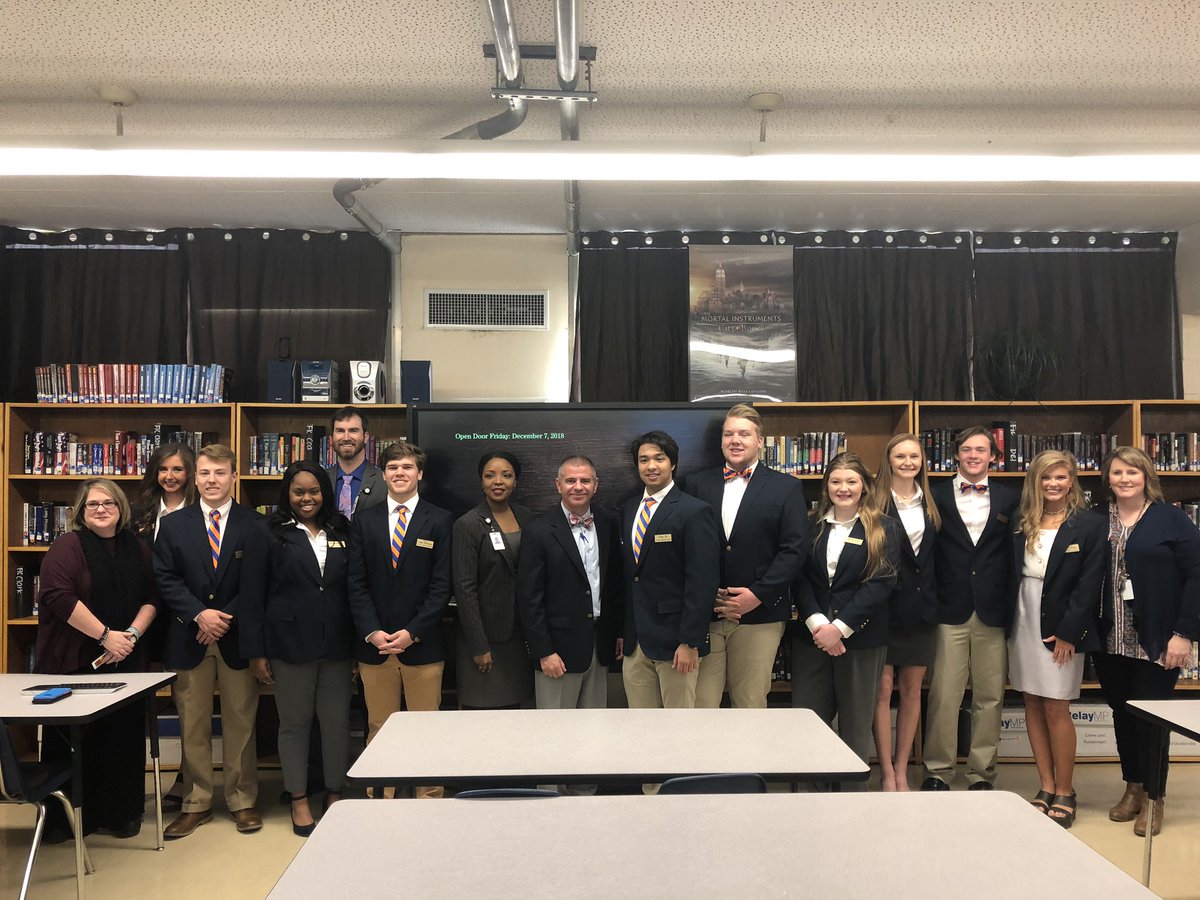 It was great to be with Chilton County High School for Open Door Friday. Thanks to the student ambassadors and administrators for hosting this event. <a href="/ChiltonCountyHS/">.</a> <a href="/rondpinson/">Ron Pinson</a> <a href="/Othell/">Vic Wilson</a>