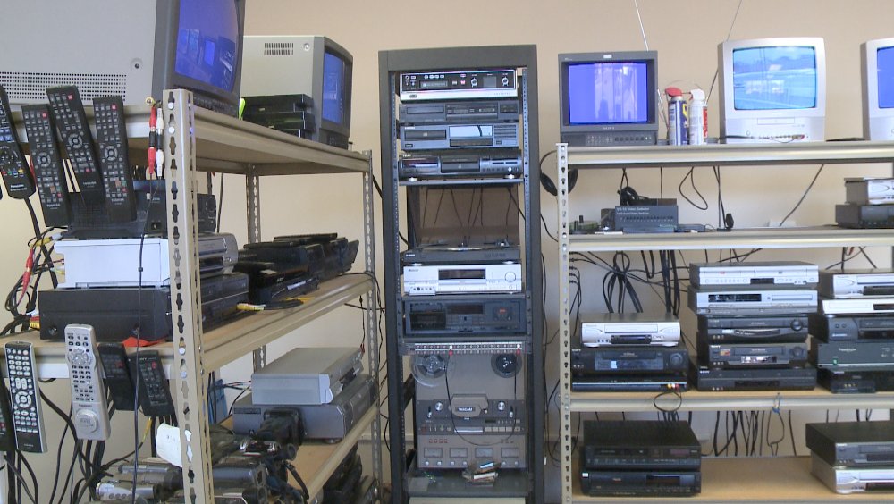 WHO13news's tweet photo. Local Business Helps Preserve and Organize your Memories https://t.co/Q1V0p9gBYq https://t.co/CxaA6fQdT6