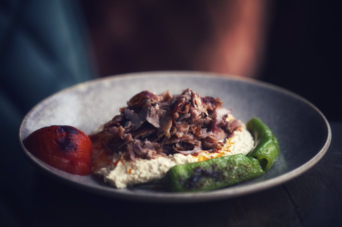 Humus döner #FridayFeeling #TheHomeOfKebab 🏺⚱️
