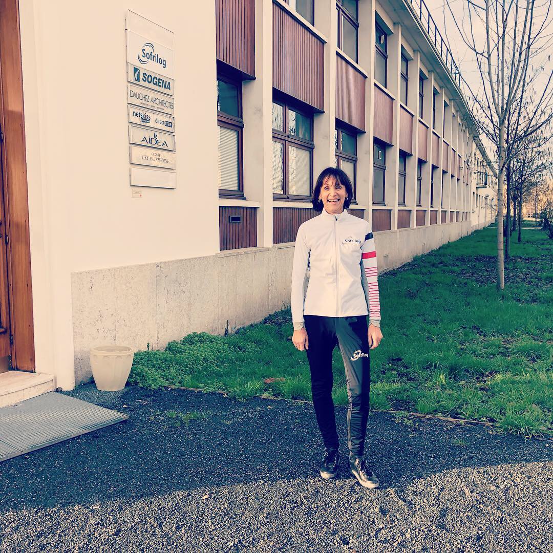 FTSofrilog2019's tweet photo. Tenue Rossignol Apparel floquée par Sena Boutique enfin reçu ! Finland Trophy on arrive ❄️🙋🏻‍♀️ https://t.co/KFWIstWvTv