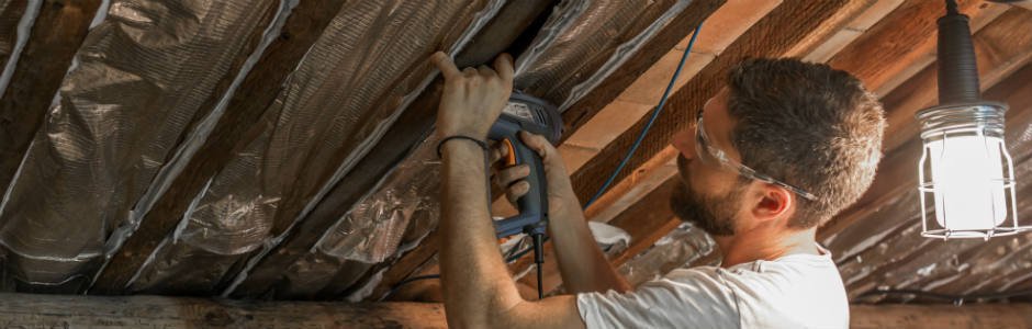 iledefrance's tweet photo. ♻ Les travaux permettant de réduire la consommation d’#énergie des #logements sont coûteux. La Région et ses partenaires aident donc les copropriétaires les plus modestes qui ne peuvent les assumer seuls.
Pour en savoir plus 👉 https://t.co/JgBImi243t #LogementIDF https://t.co/TTdM7NQAFN