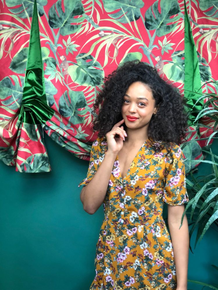 _trollieddolly's tweet photo. Cute tea party dress with 50's fold back collars in a killer vintage floral vibe. Now reduced to £24
Shop now:  https://t.co/S6aXEtCXsO https://t.co/cap1mnDdHp