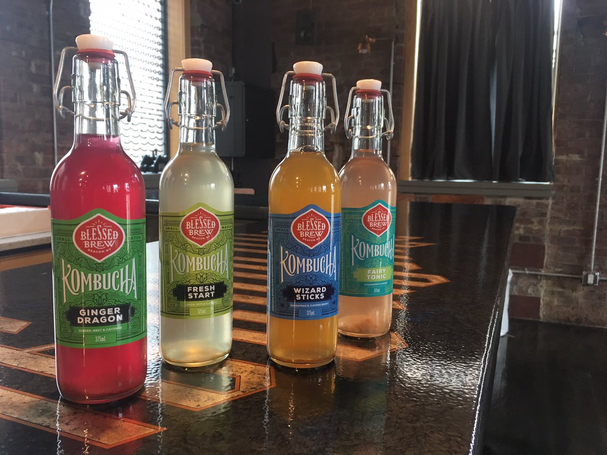 singsingkilbrew's tweet photo. If you haven't heard already, check out all the tasty new NY bevs in our taproom! @BlessedBrewNY kombucha, @bridgelanewine red blend, Finger Lakes chardonnay and riesling, and @RoyalMeadery Black Tea Lemon Mead - so refreshing! Join us in the taproom today #thinknydrinkny https://t.co/6yGAHROhs3