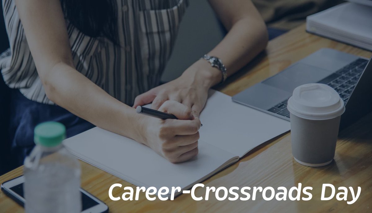According to Arden University, today is career-crossroads day; the day when most Brits consider quitting their current job. Read on to see why: bit.ly/2RlZ5h2 
Feel like you need a new challenge? You know where we are. #Careercrossroads #NewYearNewCareer