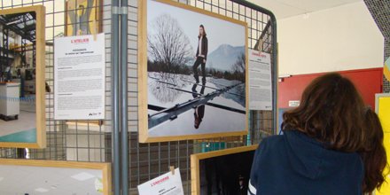ArtsetMetiers_'s tweet photo. [#Egalitédeschances] L' #Expo itinérante #TechnoNF poursuit son circuit en #2019 avec le collège Jean Lacaille à Bligny-sur-Ouche. Echanges entre les élèves-ingénieurs  du campus #ArtsetMétiers de #Cluny et les 4e et 3e. @ellesbougent @AcademieDijon @CD_CotedOr @AmFondation @UEAM https://t.co/GwBw7WbNOk