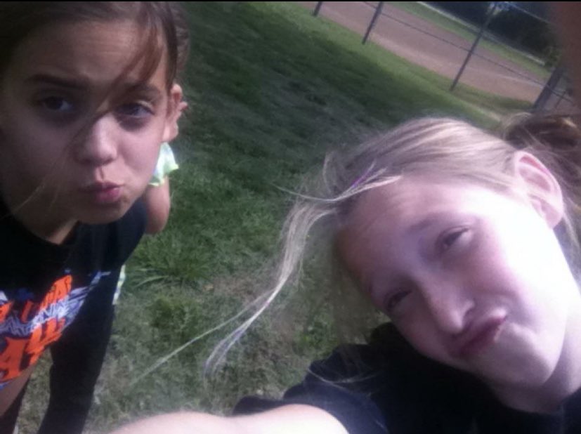 MorganG0422's tweet photo. Happy birthday @HadleaS! I love you and all of our fun memories! Hope you have a great day💜 https://t.co/APdQhNtInN